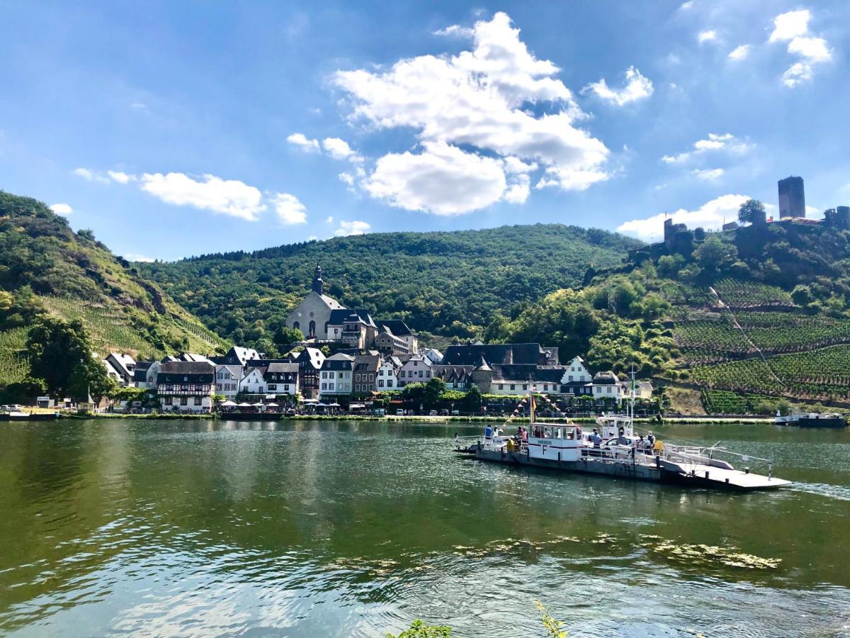 Апартаменти Haus Am Ufer Mit Rheinpanoramablick Кобленц Екстер'єр фото